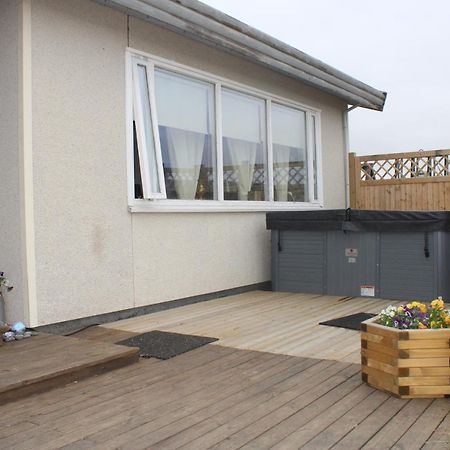 Stori-Bakki Guesthouse-With Hot Tub Egilsstaðir Exterior foto